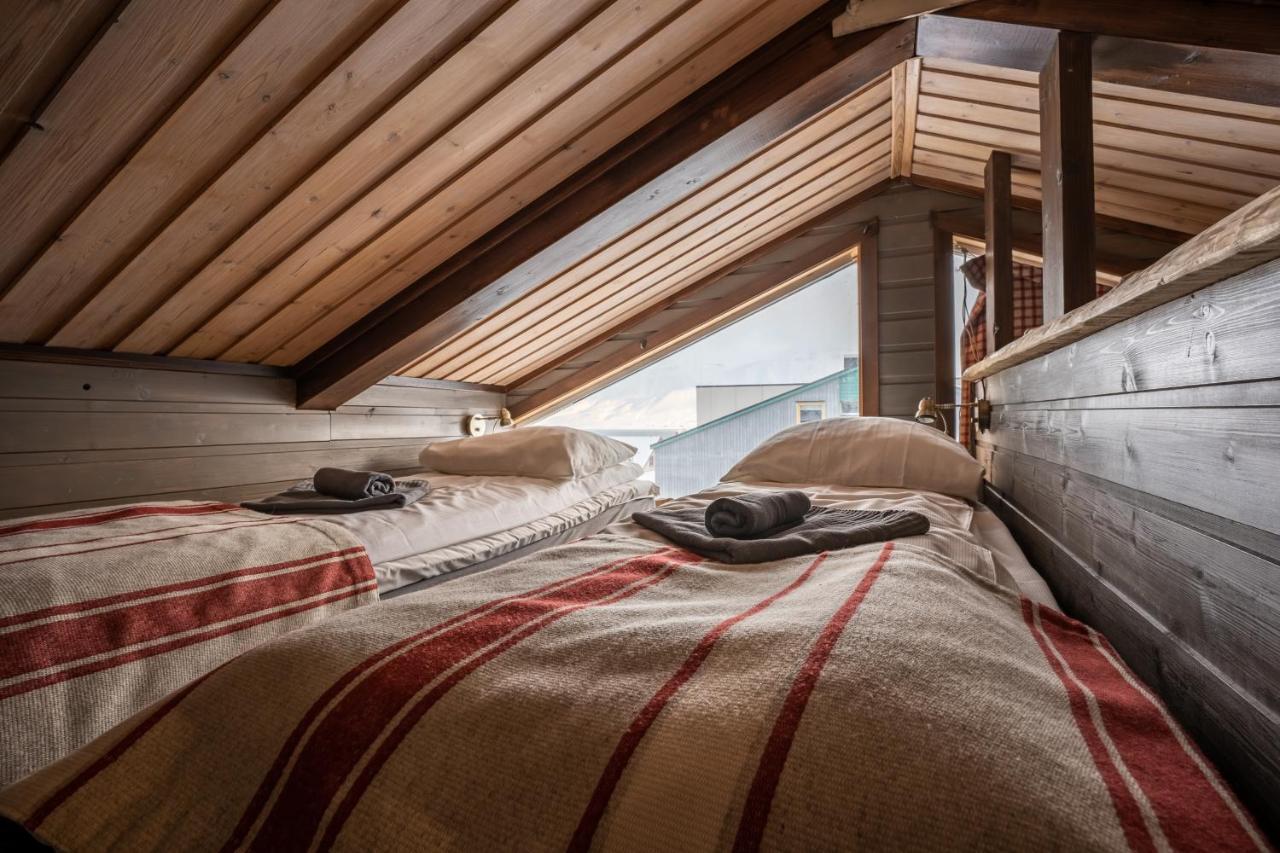 Basecamp Hotel Longyearbyen Dış mekan fotoğraf