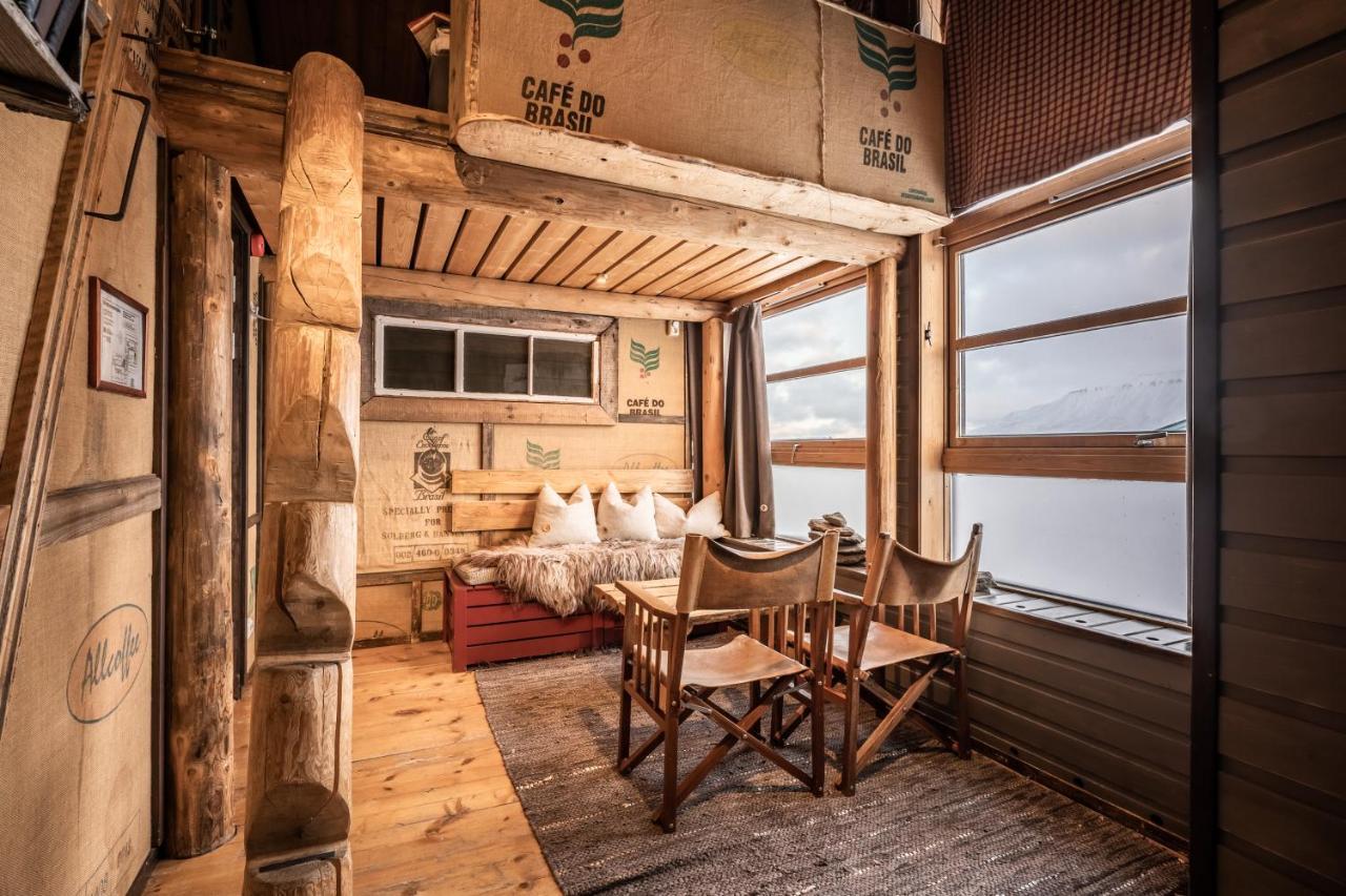 Basecamp Hotel Longyearbyen Dış mekan fotoğraf