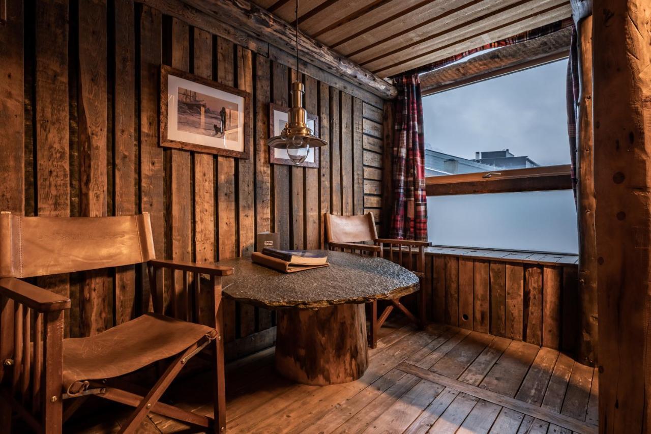 Basecamp Hotel Longyearbyen Dış mekan fotoğraf