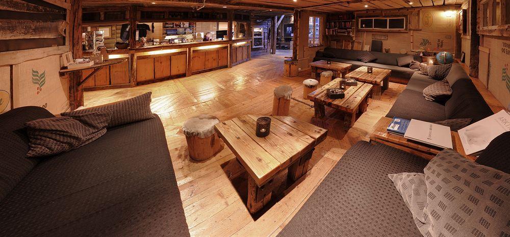 Basecamp Hotel Longyearbyen Dış mekan fotoğraf